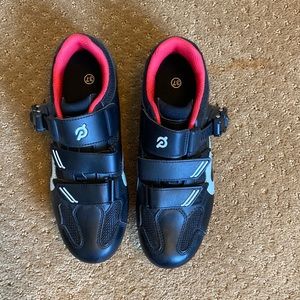 Peloton Cycling Shoes. Size 37. Worn 10 times.
